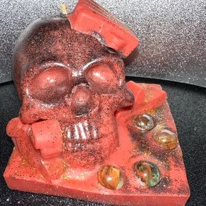 Organic skull candles ☠️🐝🕯️